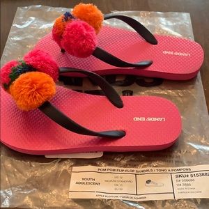 Youth Pom Pom flip flops